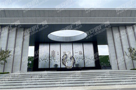 急售！万大旁东方今典精装三房随时看房亲戚的房子价钱面议